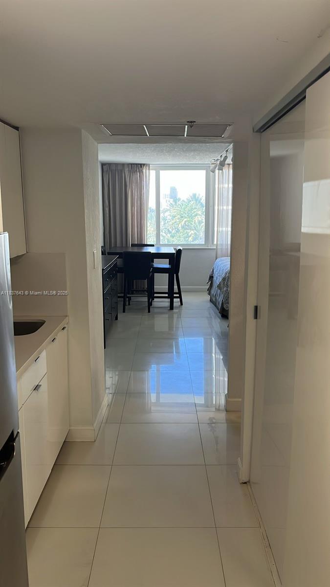 19201 Collins Ave 330