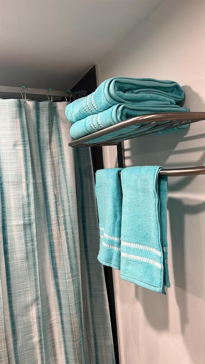 THE AVENTURA BEACH CLUB C - Residential