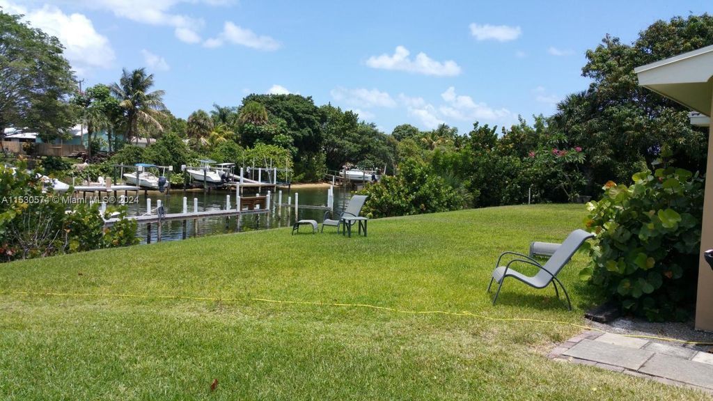 Photo of 330 Southwind Dr #7, North Palm Beach, FL 33408 (MLS # A11530574)