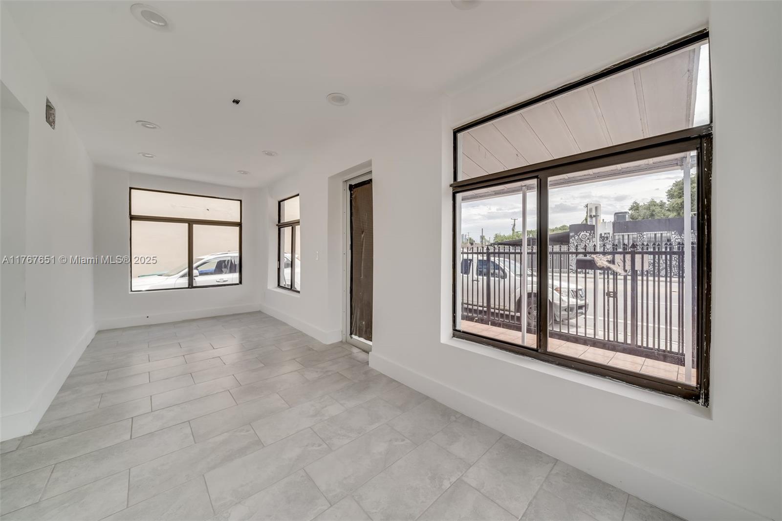 RAILROAD SHOPS INTER SCHO - Residential Income