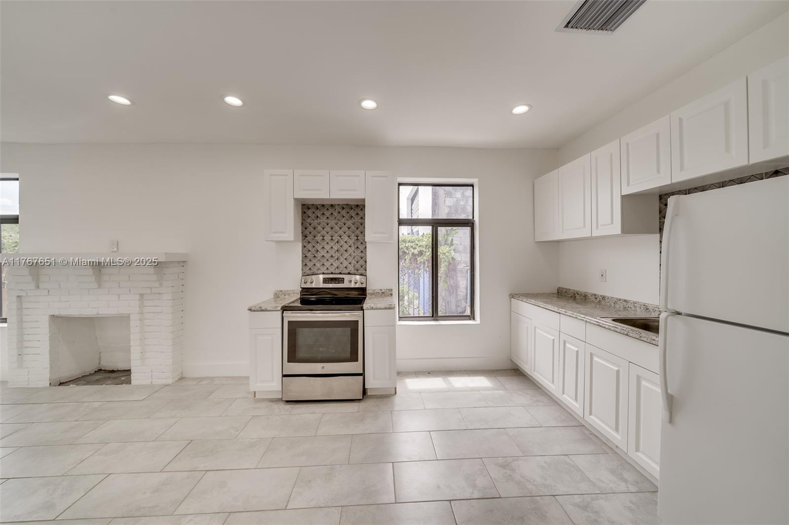 RAILROAD SHOPS INTER SCHO - Residential Income