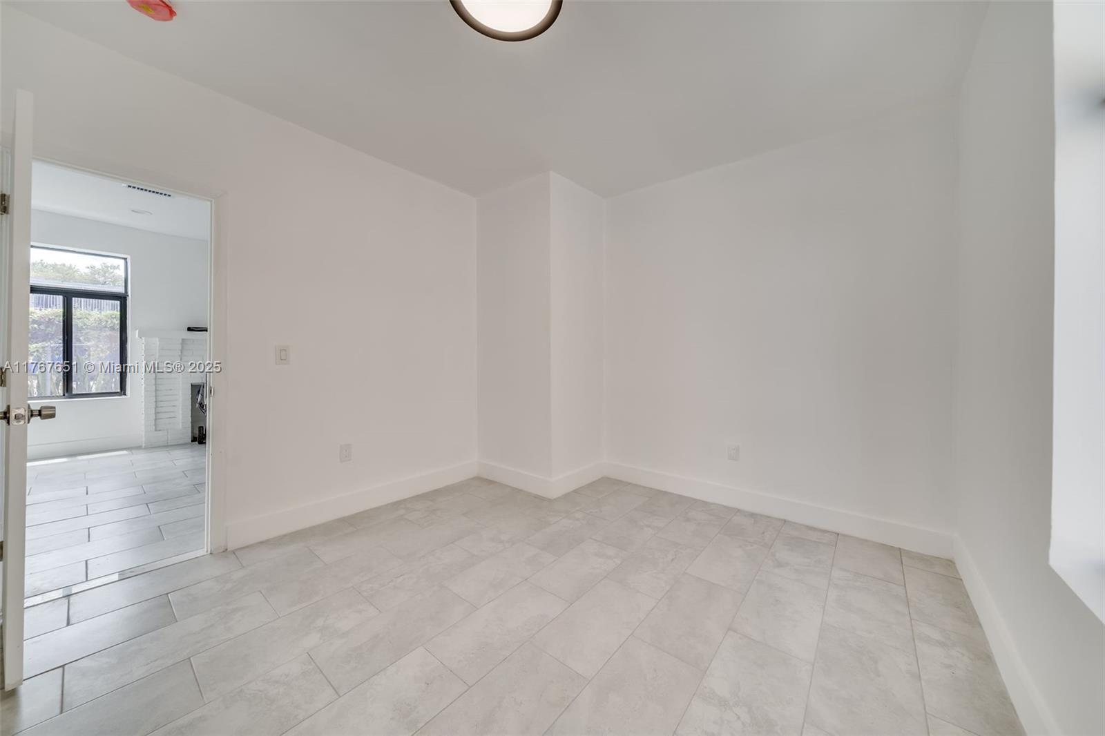 RAILROAD SHOPS INTER SCHO - Residential Income