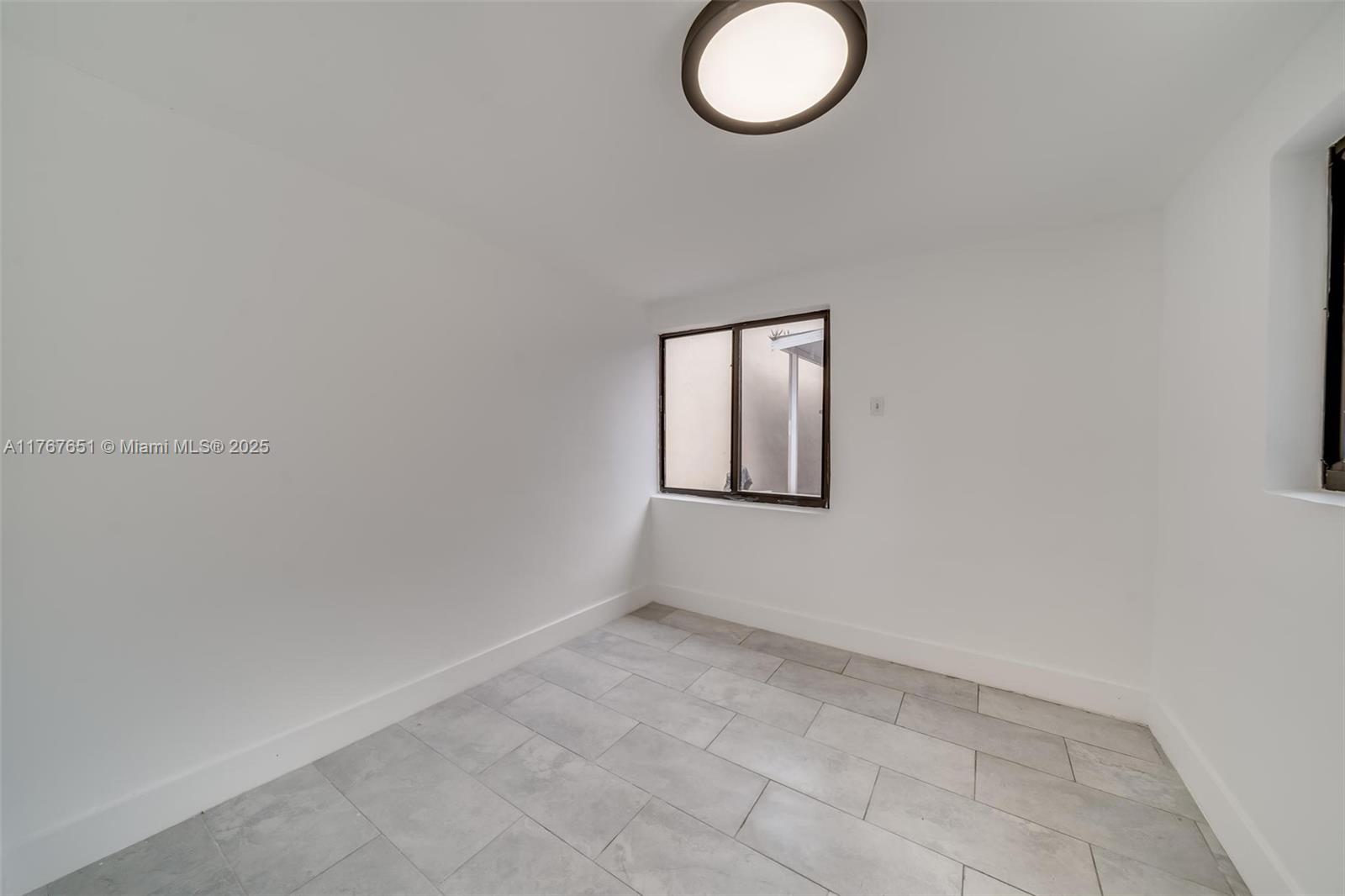 RAILROAD SHOPS INTER SCHO - Residential Income