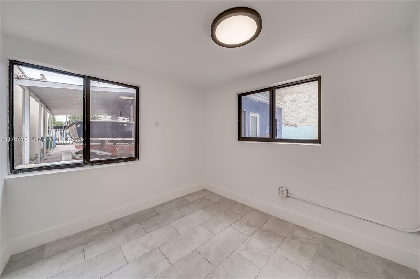 RAILROAD SHOPS INTER SCHO - Residential Income