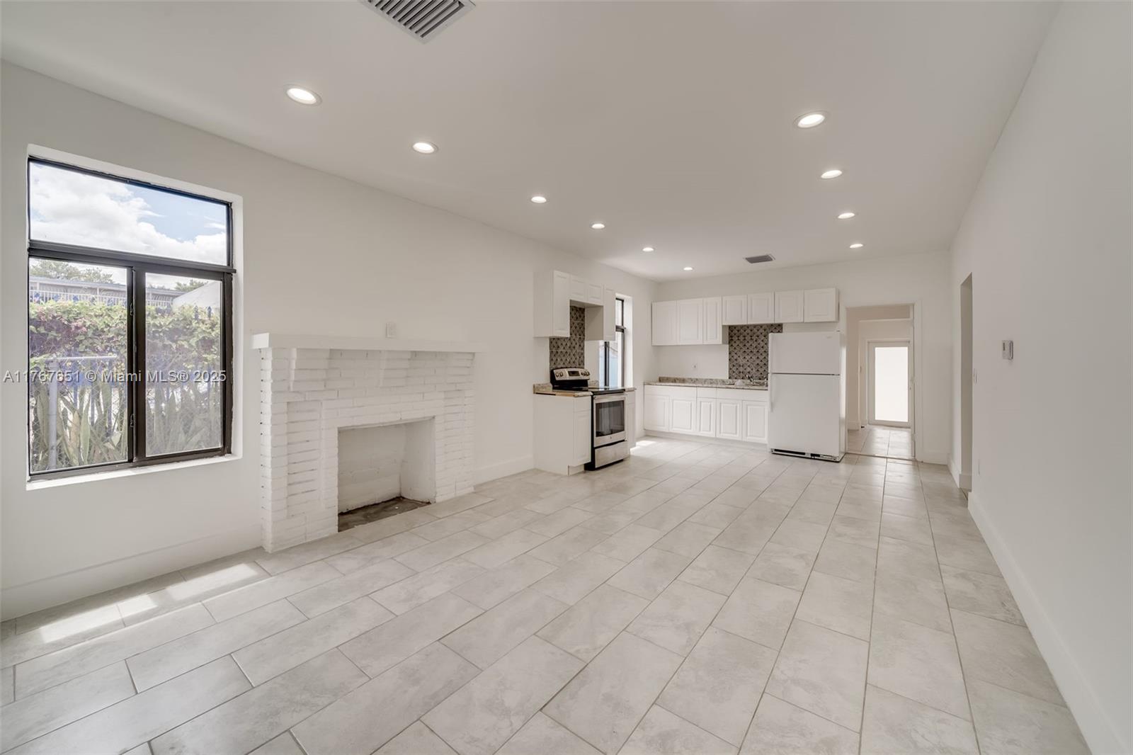 RAILROAD SHOPS INTER SCHO - Residential Income