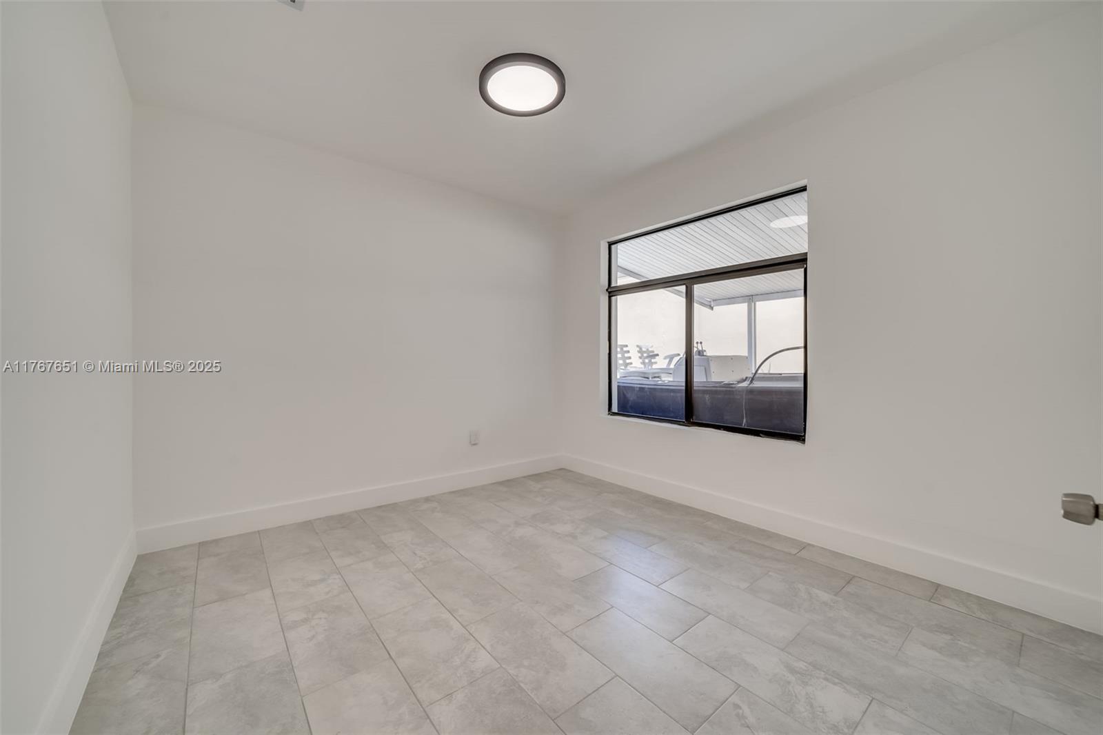 RAILROAD SHOPS INTER SCHO - Residential Income