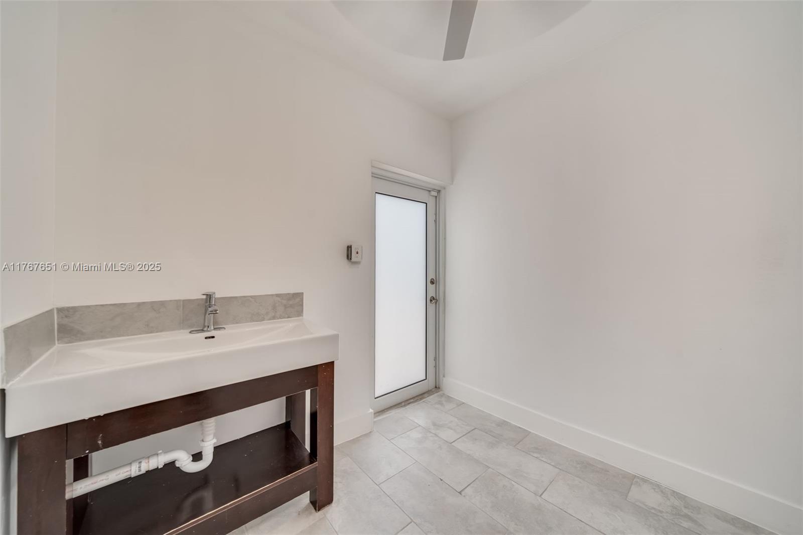 RAILROAD SHOPS INTER SCHO - Residential Income