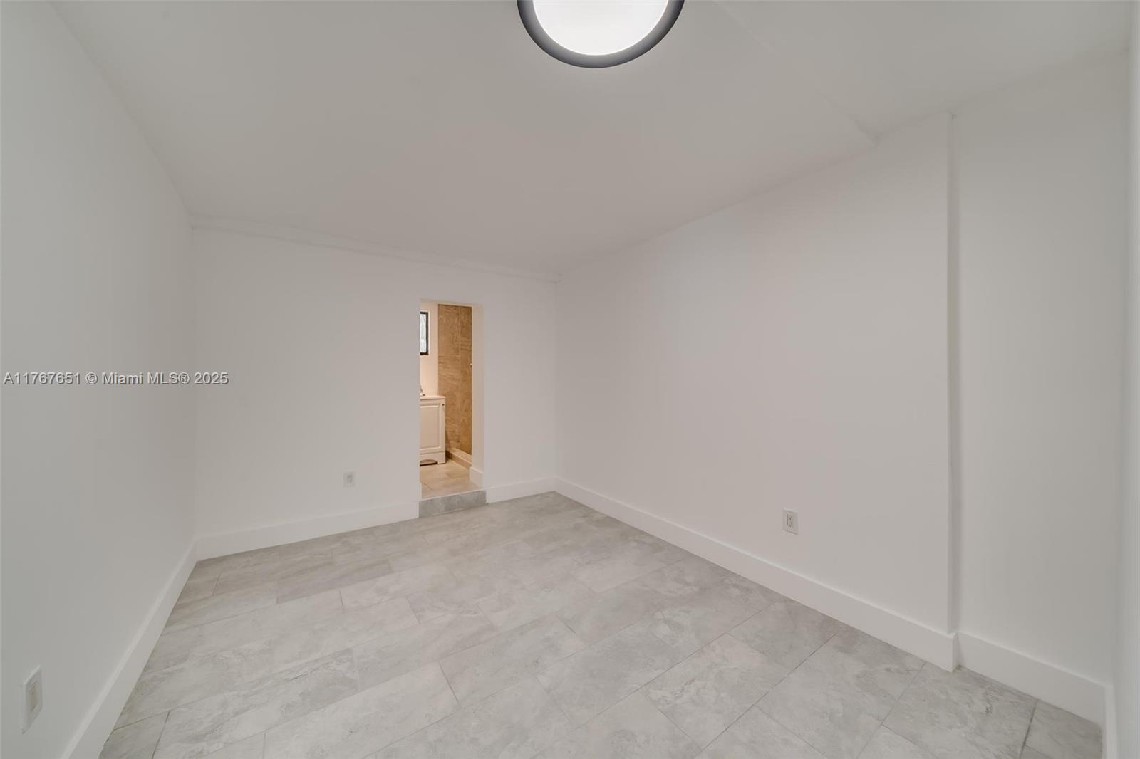 RAILROAD SHOPS INTER SCHO - Residential Income