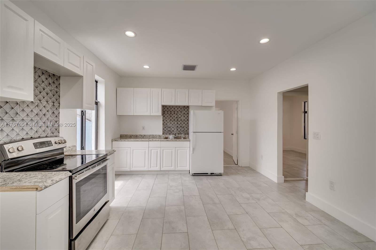 RAILROAD SHOPS INTER SCHO - Residential Income