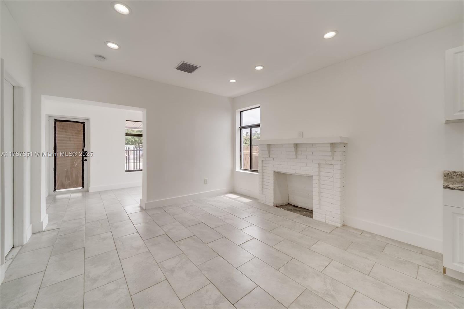 RAILROAD SHOPS INTER SCHO - Residential Income