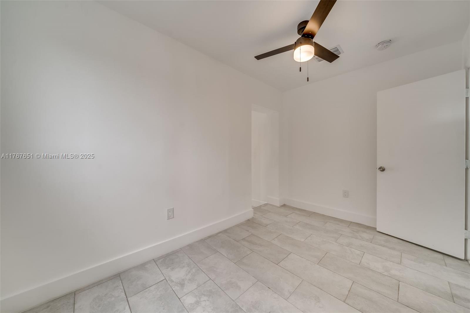 RAILROAD SHOPS INTER SCHO - Residential Income