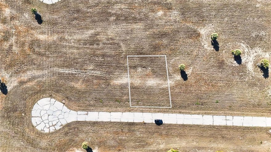 Excellent opportunity to own a 0.17-acre vacant residential lot located on Swordfish Ct in the desirable community of Rotonda Villas. This property provides a great setting to build your custom home while enjoying the peaceful atmosphere of a growing neighborhood surrounded by natural Florida beauty. Enjoy nearby golf courses, parks, and outdoor recreational opportunities throughout the surrounding Rotonda West area.