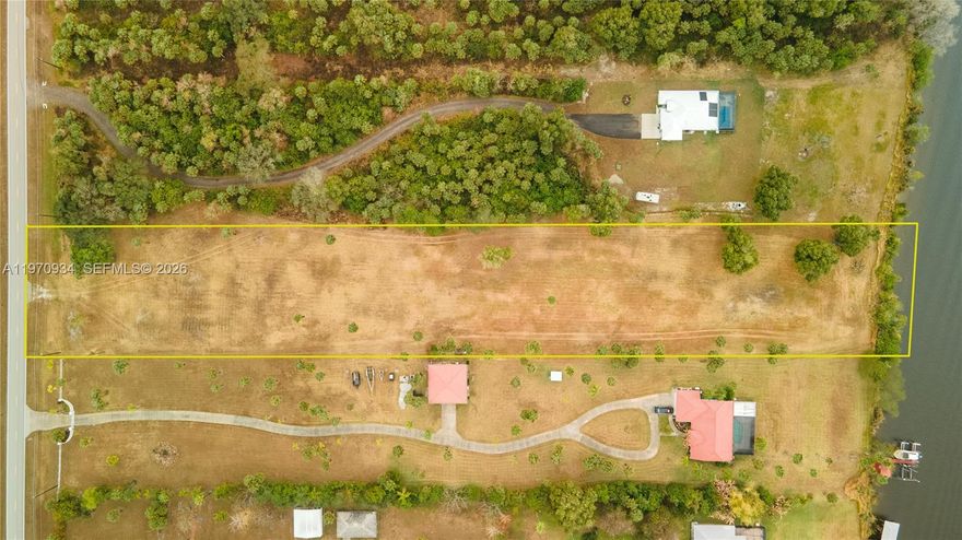 3+/- acres of private riverfront land with 160+/- feet directly on the Caloosahatchee River, part of the Intracoastal Waterway. Prime homesite surrounded by newer custom riverfront builds with no subdivision restrictions, giving you flexibility to build how you want. The parcel is fully cleared of trees and vegetation, with well and septic required. Dock and shoreline permits are obtainable through Hendry County and the U.S. Army Corps. Convenient location just 1.5 miles to SR-80 and roughly 3 miles to the Lee County line.