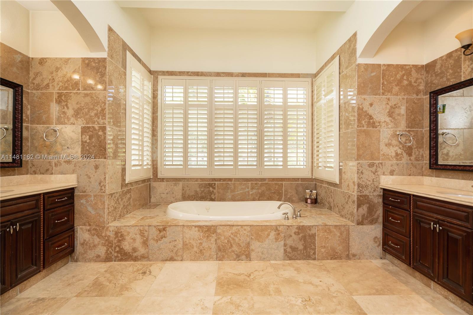 NORTH KENDALL - Residential