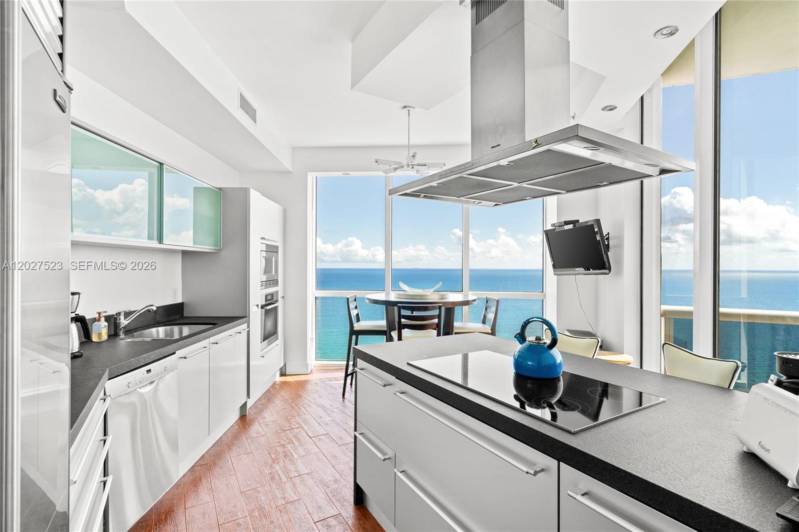 18201 Collins Ave 4209