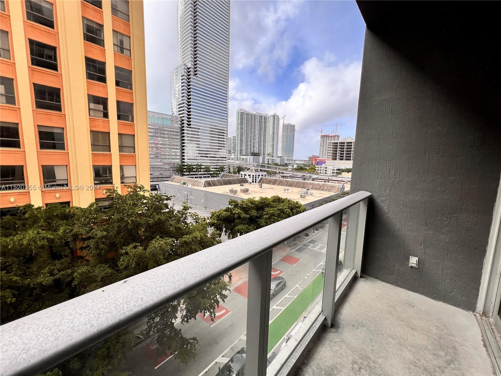 CENTRO CONDO - Residential Lease
