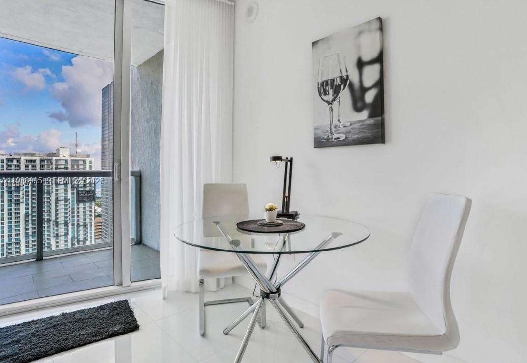 ICONBRICKELL CONDO NO 1 - Residential Lease