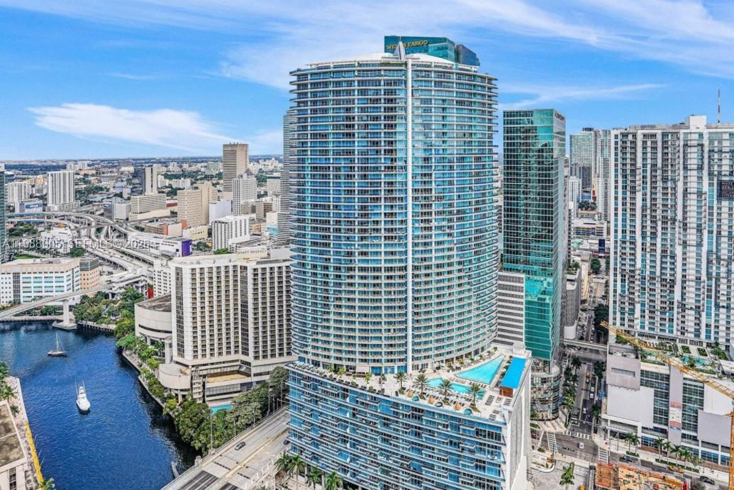 ICONBRICKELL CONDO NO 1 - Residential Lease