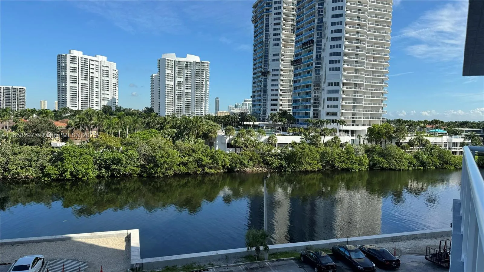 Aventura, Florida 33180, United States, 2 Bedrooms Bedrooms, ,2 BathroomsBathrooms,Residential,Active,41480