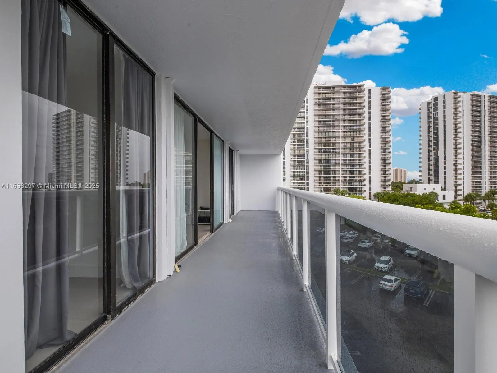 Aventura, Florida 33180, United States, 2 Bedrooms Bedrooms, ,2 BathroomsBathrooms,Residential,Active,41480