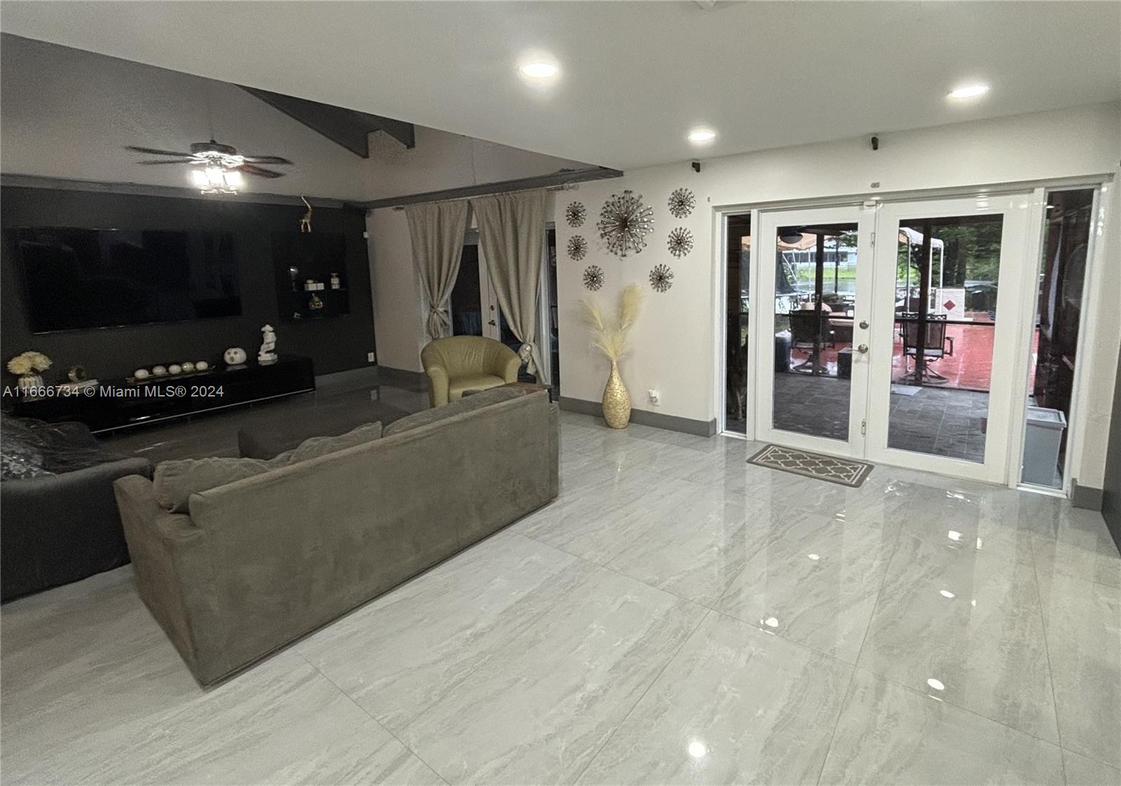 GUARDIAN ESTATES - Residential