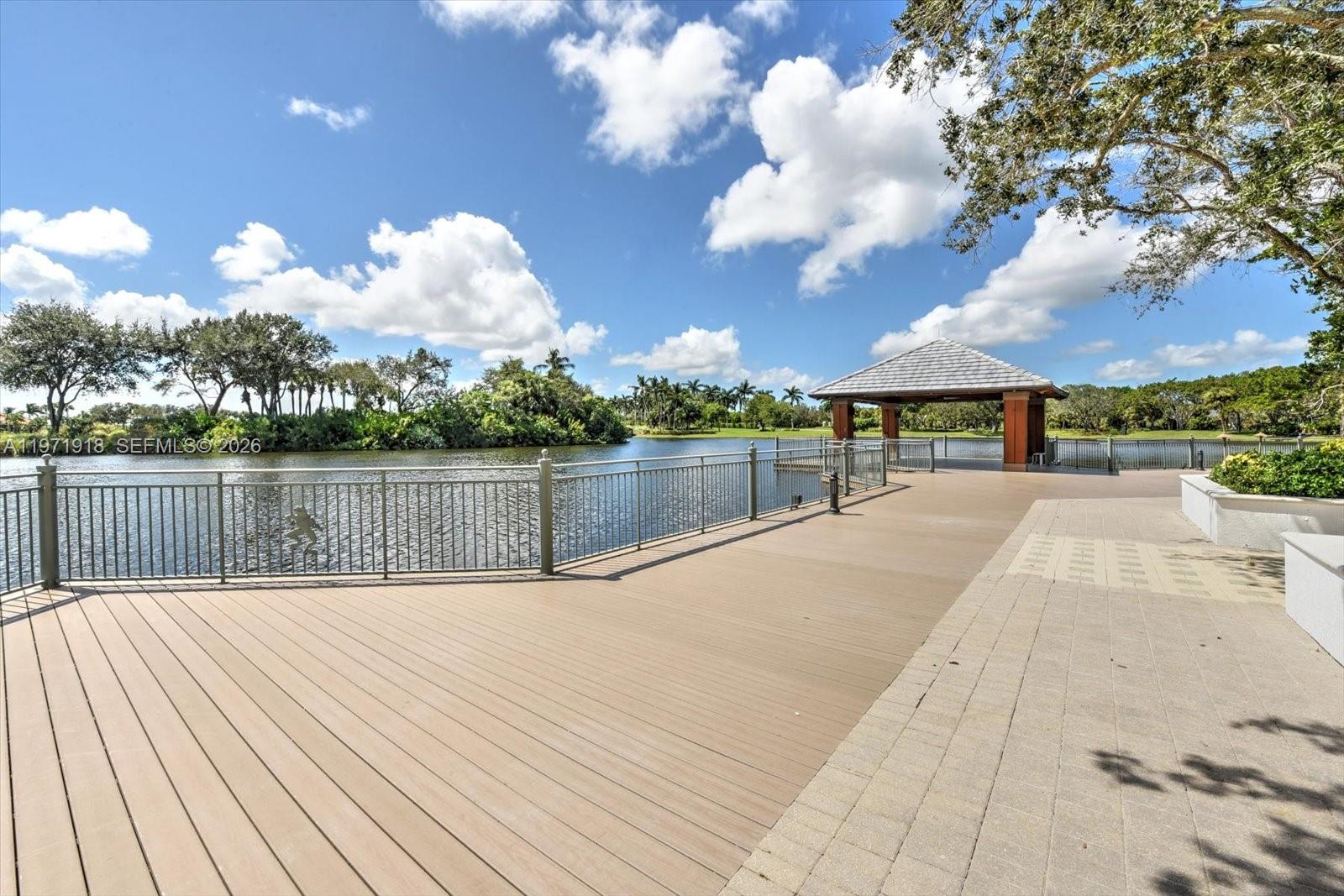 WHISPER TRACE - Residential