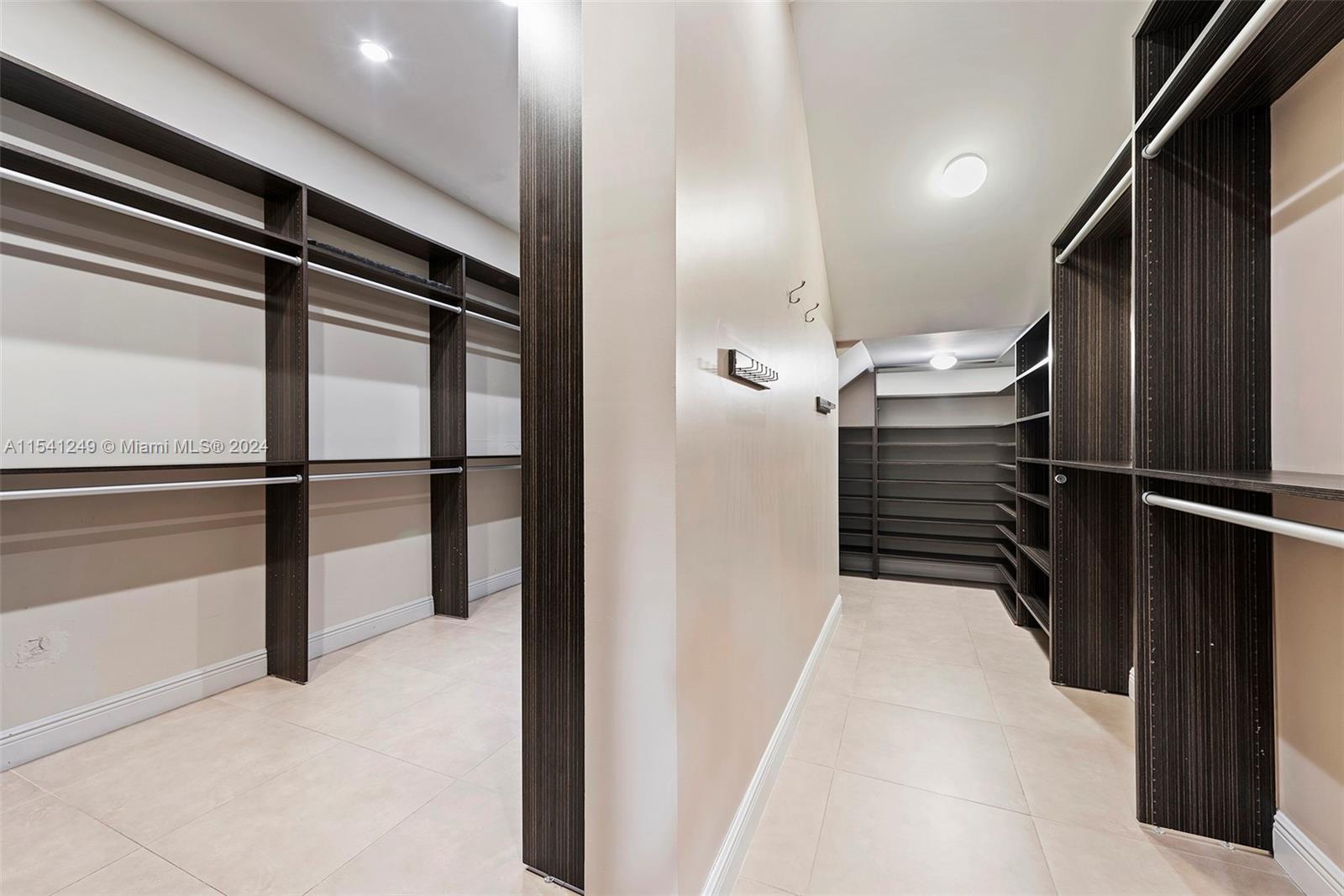 MIDDLE RIVER PARK - Residential Lease