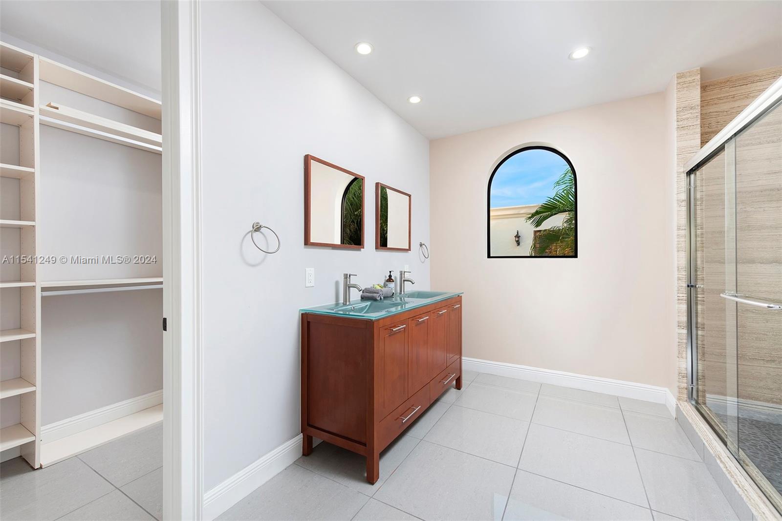 MIDDLE RIVER PARK - Residential Lease