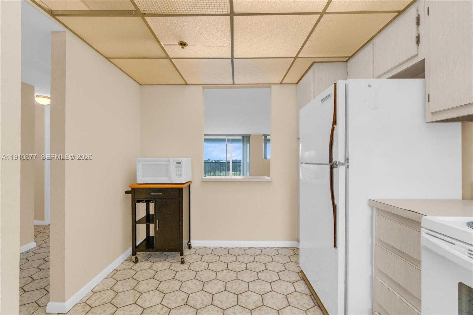 ROLLING HILLS GOLF AND TE - Residential