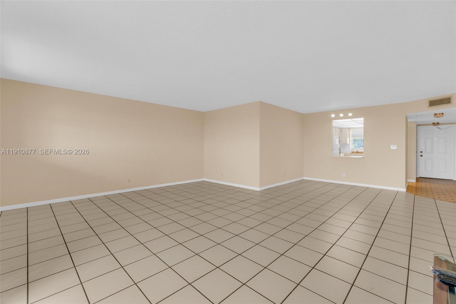 ROLLING HILLS GOLF AND TE - Residential