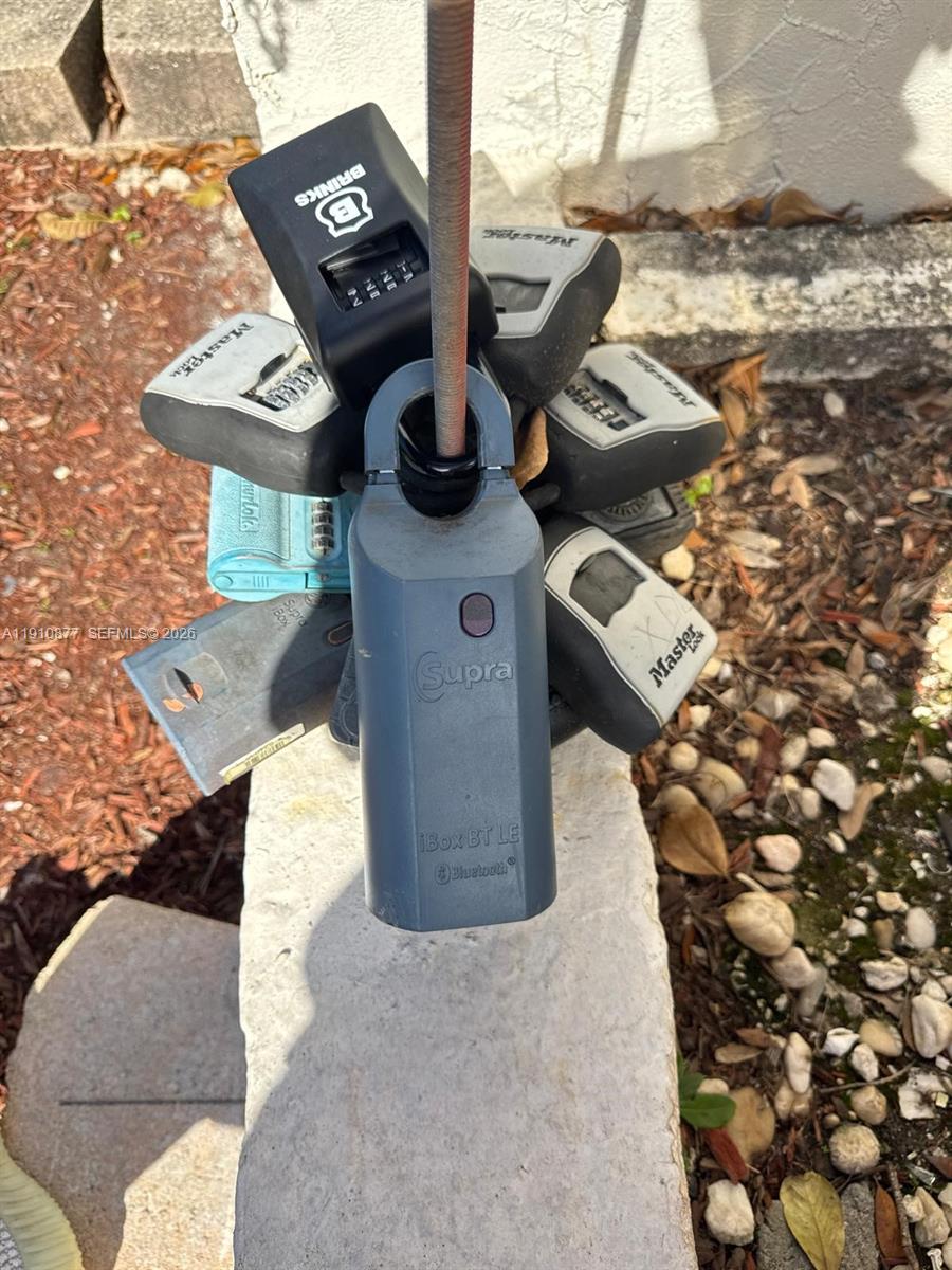 ROLLING HILLS GOLF AND TE - Residential