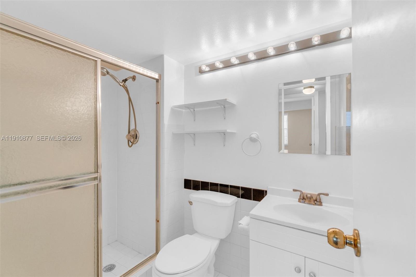 ROLLING HILLS GOLF AND TE - Residential