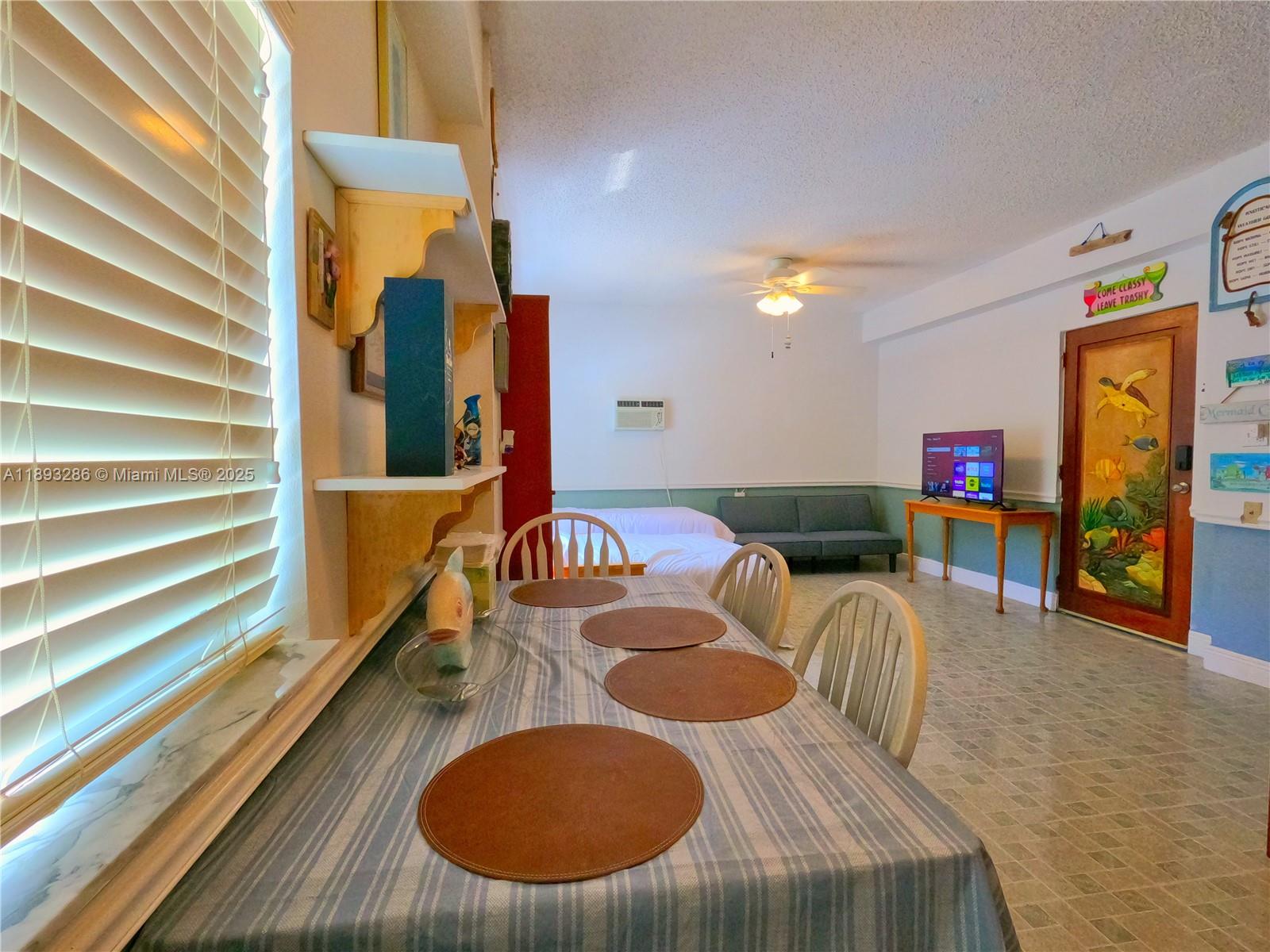 SUNSET WATERWAYS - Residential Lease