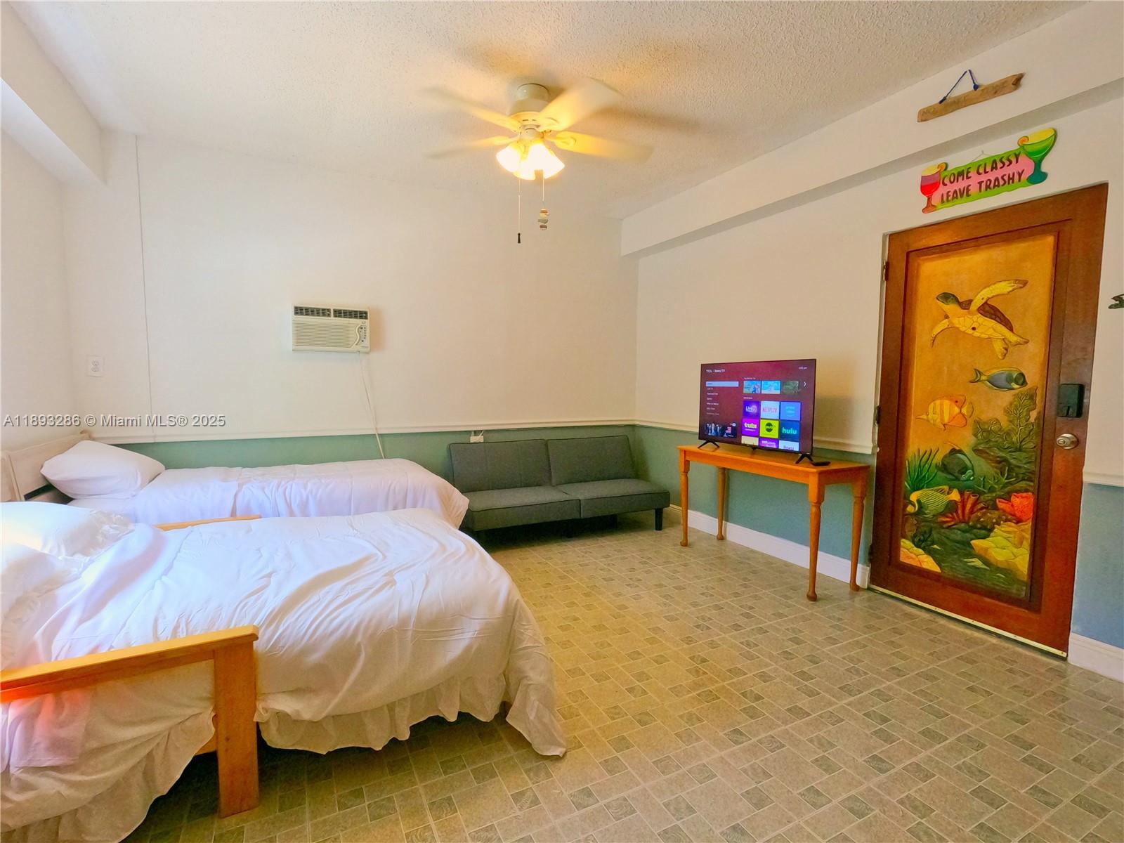 SUNSET WATERWAYS - Residential Lease