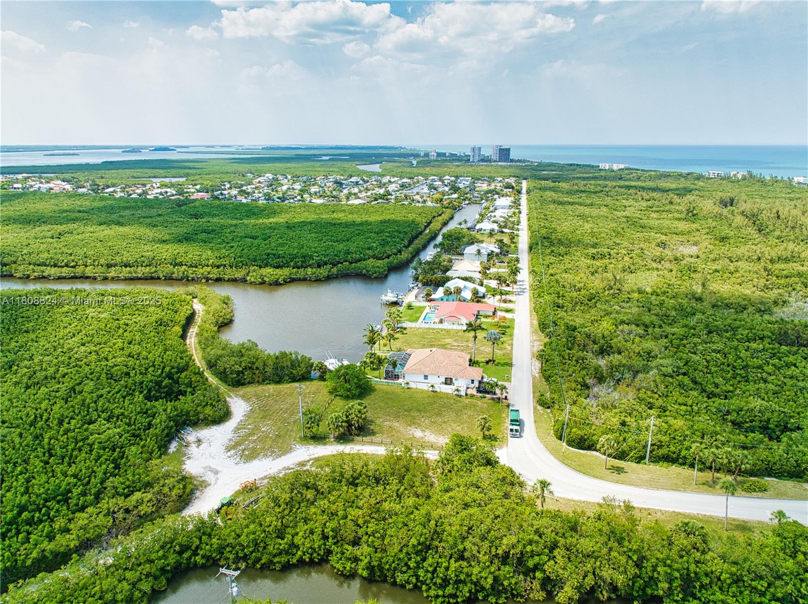 QUEEN'S COVE UNIT 1 - Land