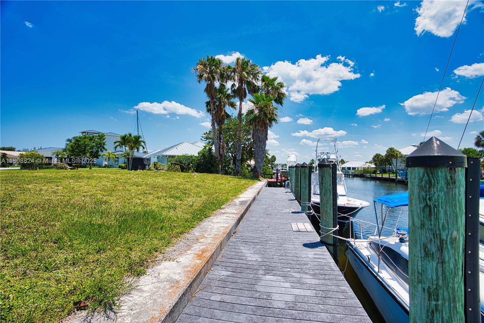QUEEN'S COVE UNIT 1 - Land