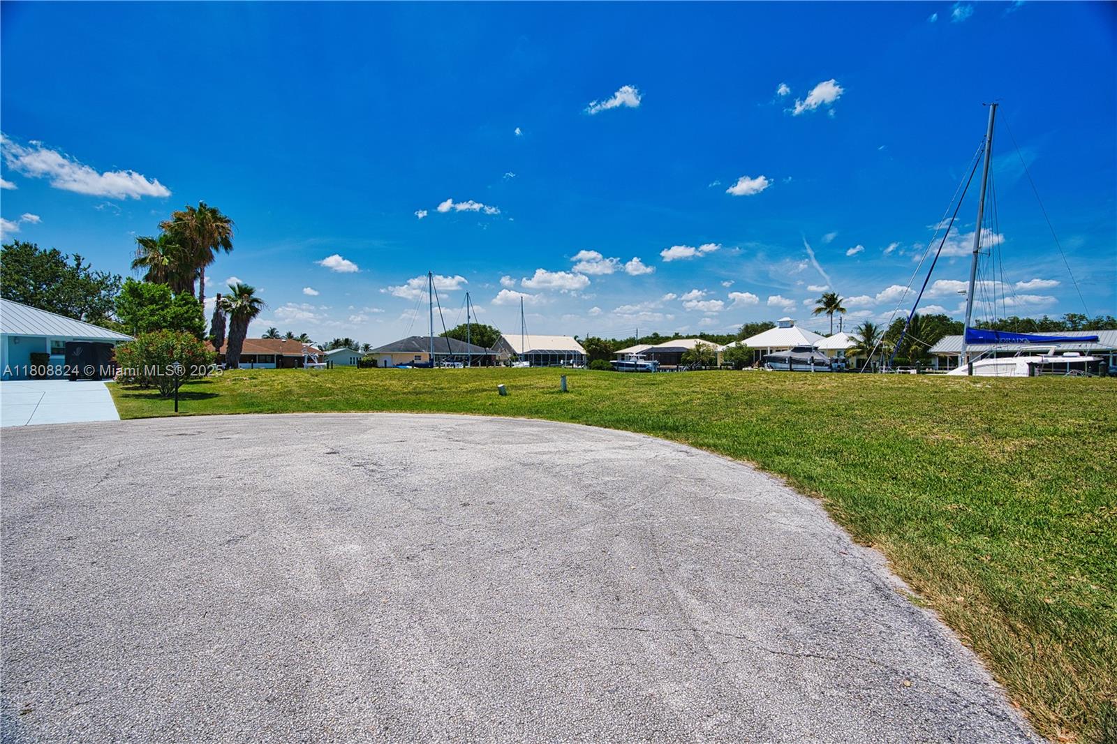 QUEEN'S COVE UNIT 1 - Land