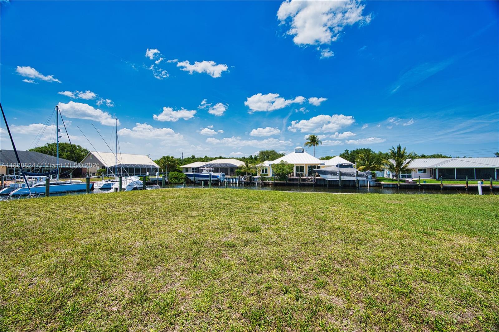 QUEEN'S COVE UNIT 1 - Land