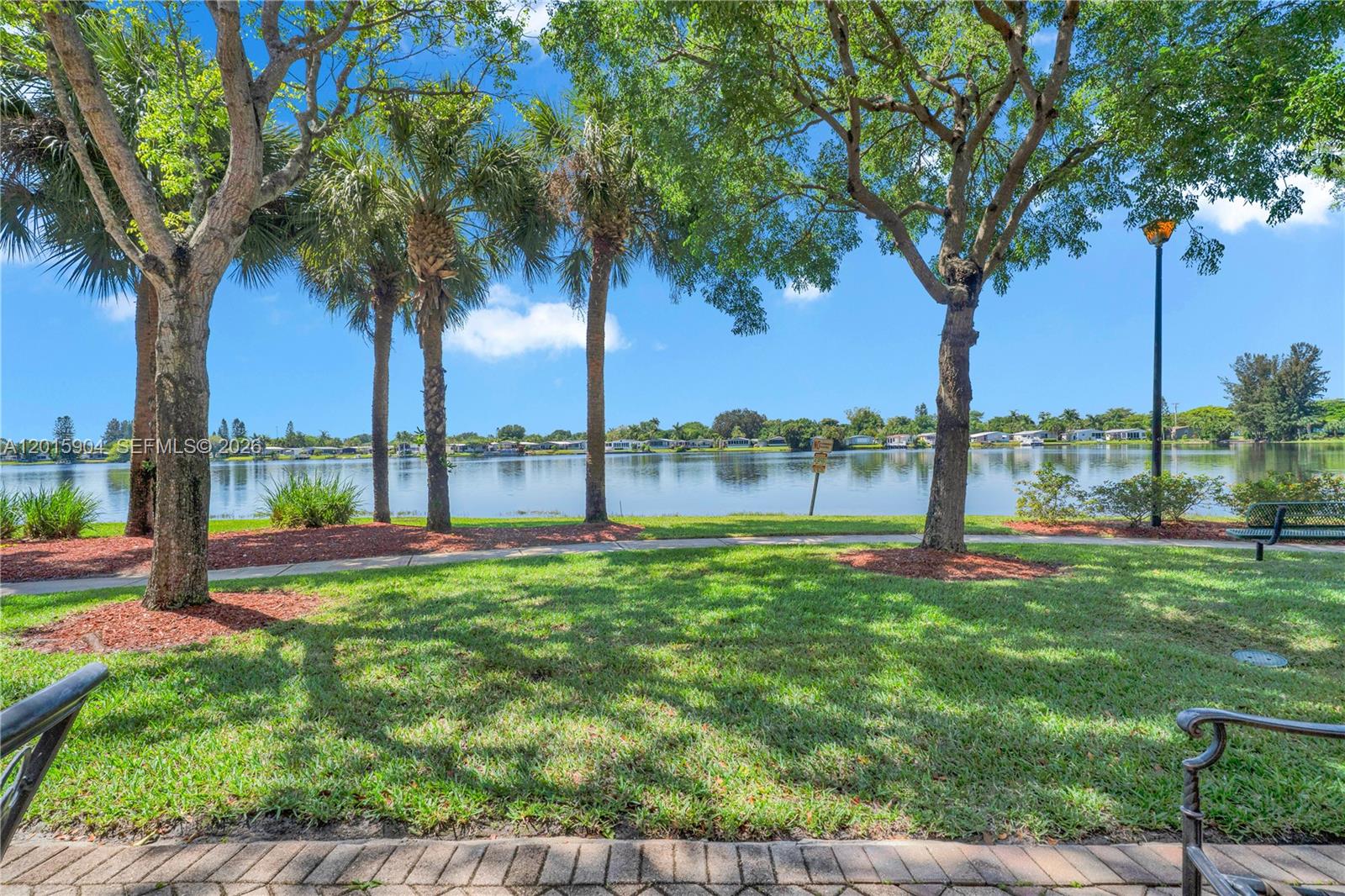 HILLSBORO ASSOCIATES PLAT - Residential