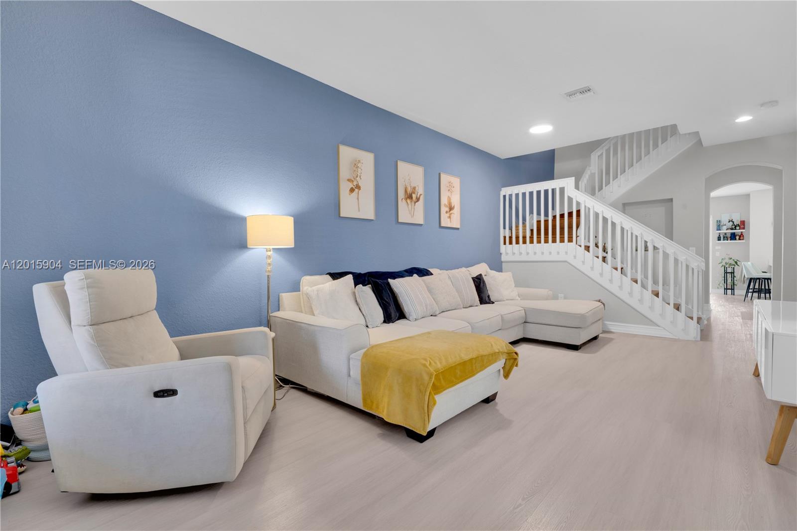 HILLSBORO ASSOCIATES PLAT - Residential