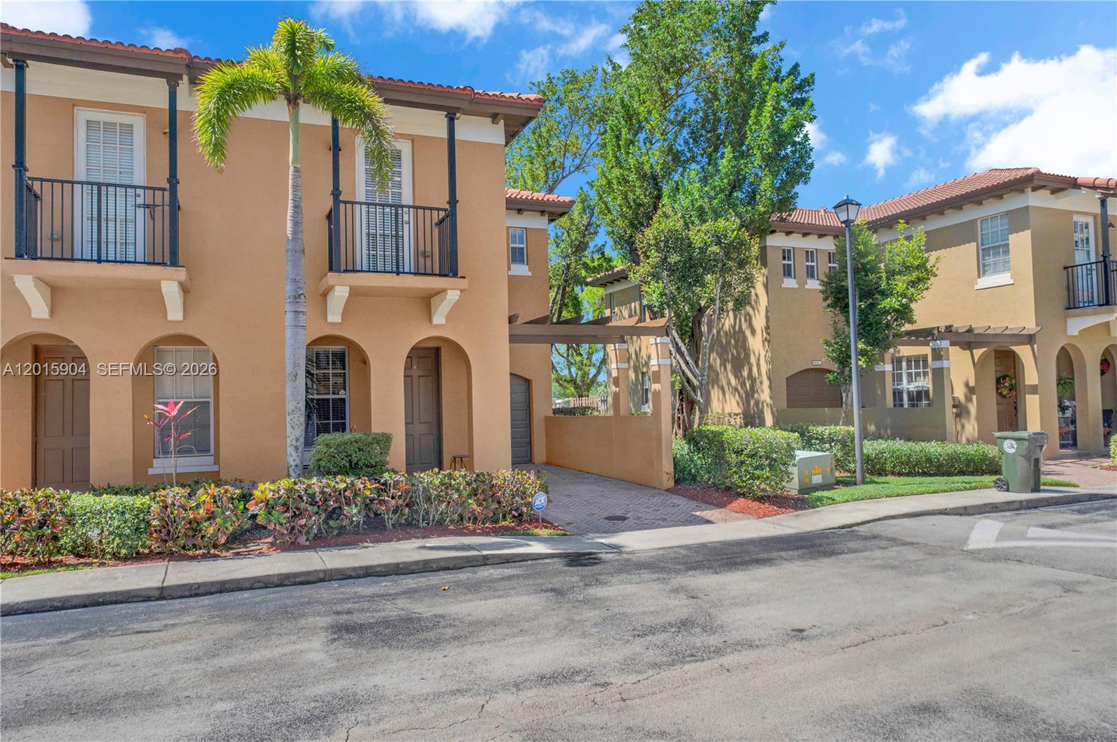 HILLSBORO ASSOCIATES PLAT - Residential