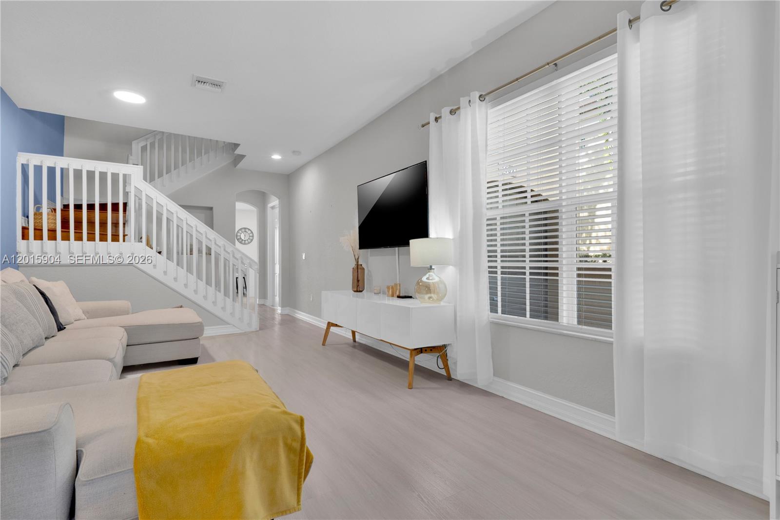 HILLSBORO ASSOCIATES PLAT - Residential