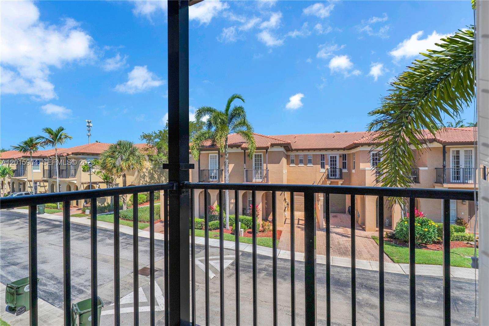 HILLSBORO ASSOCIATES PLAT - Residential