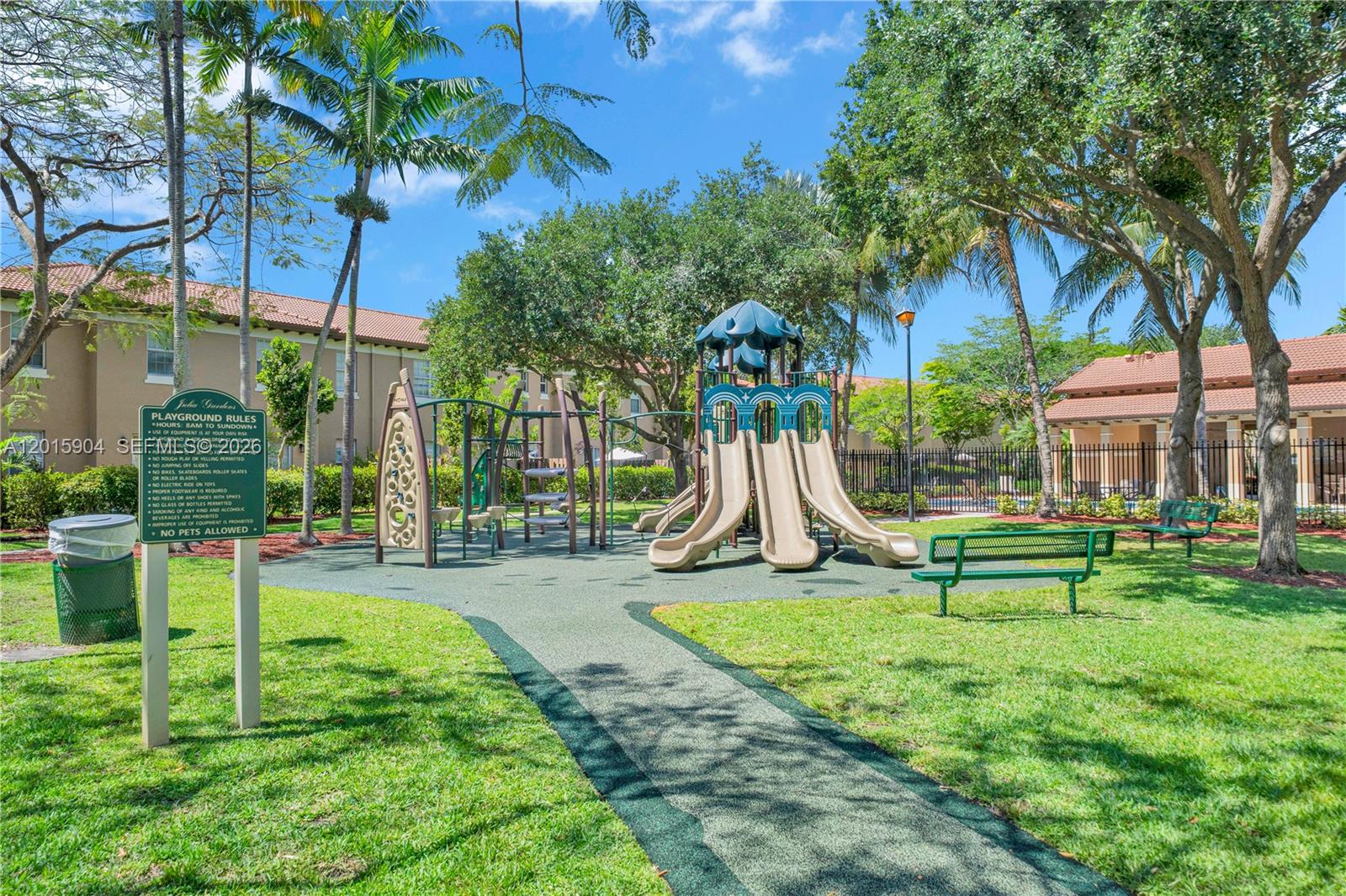 HILLSBORO ASSOCIATES PLAT - Residential