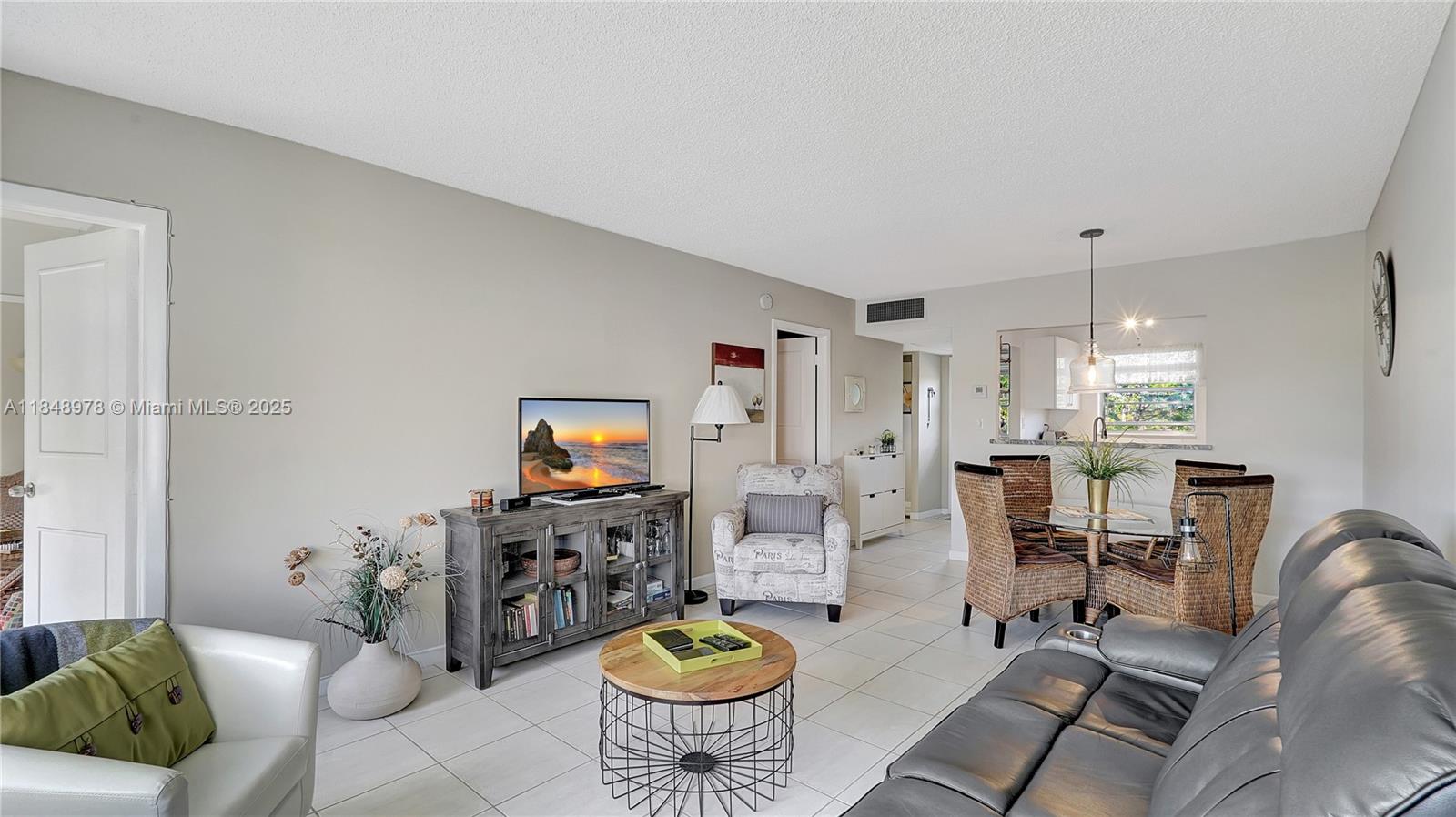 4706 NW 36th St 507