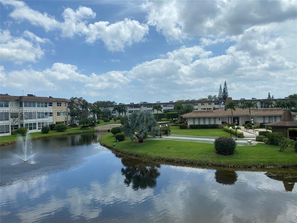 SEAGRAPE GARDENS CONDO - Residential