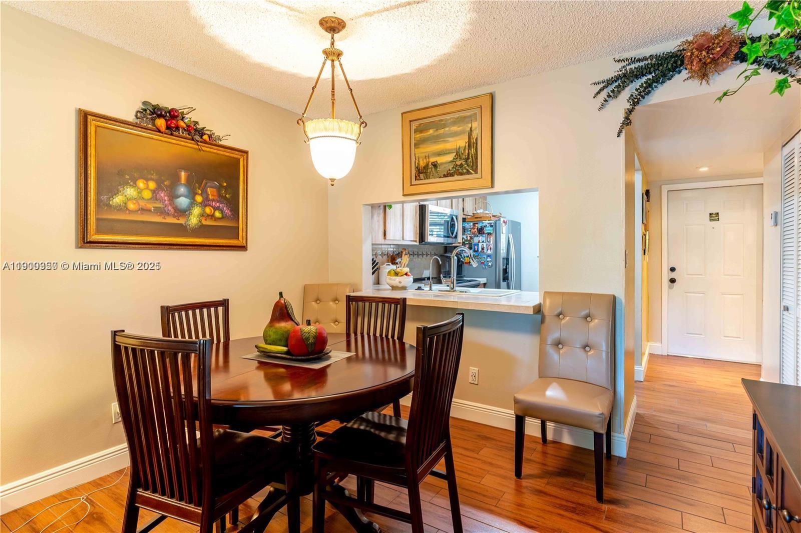 WATERSIDE VILLAGE THREE C - Residential Lease