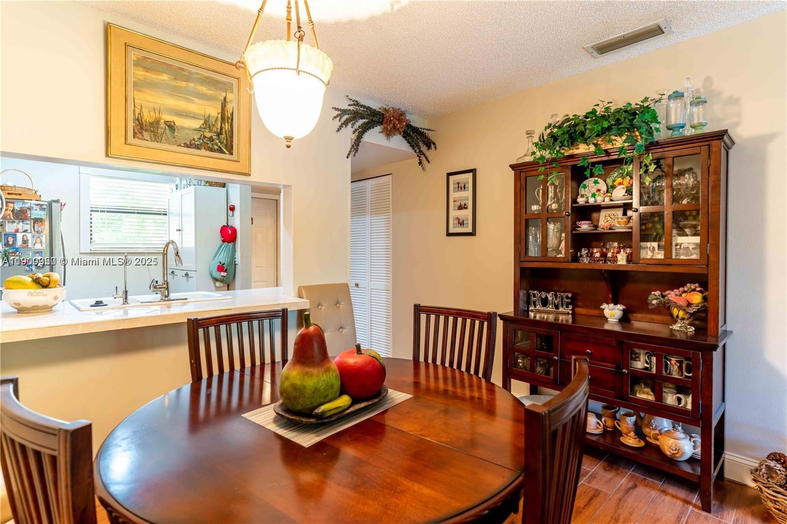 WATERSIDE VILLAGE THREE C - Residential Lease