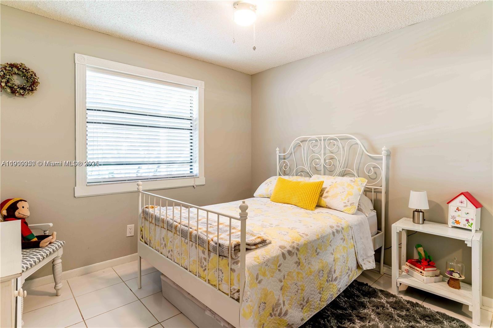 WATERSIDE VILLAGE THREE C - Residential Lease