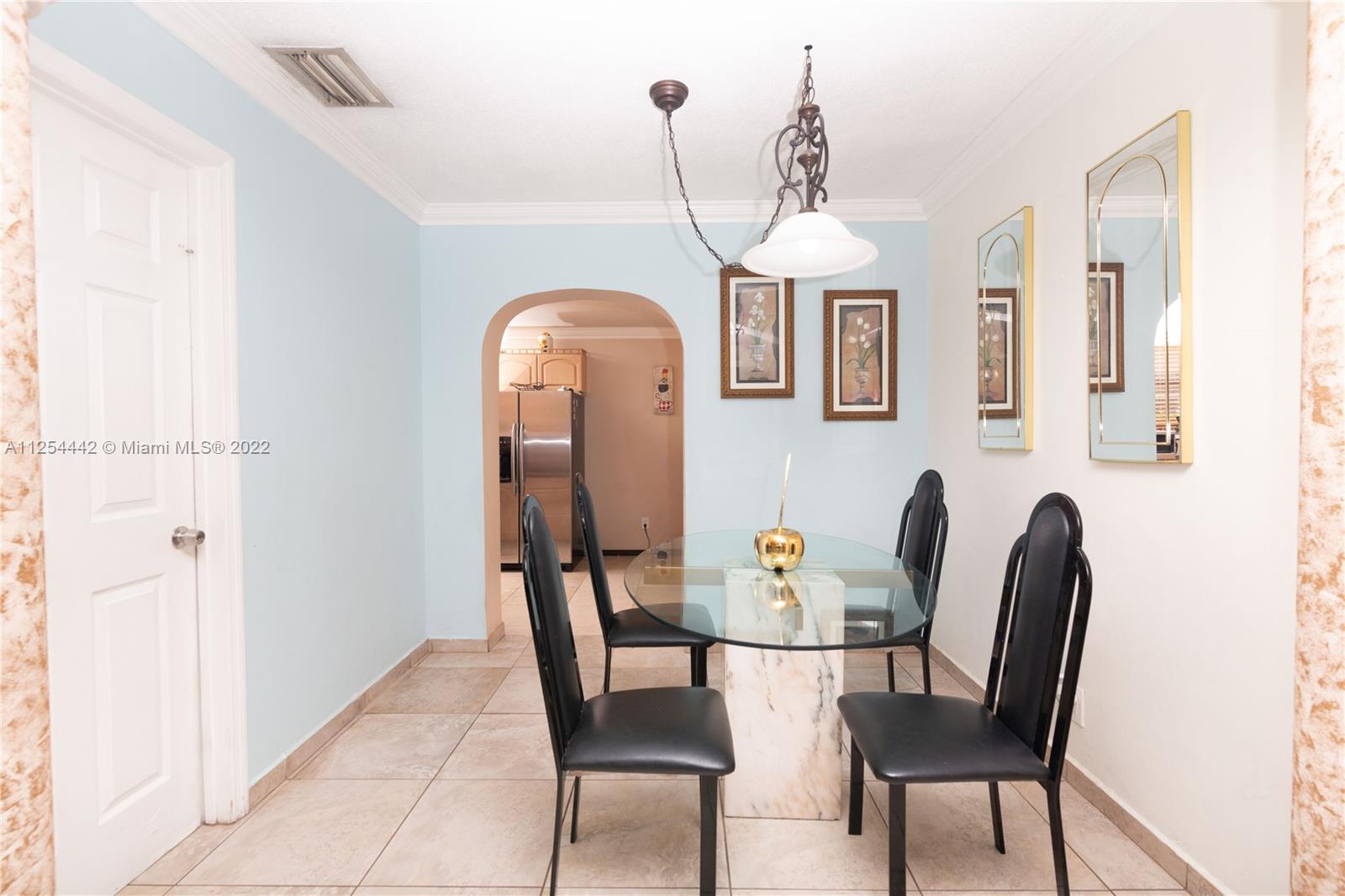 BEVERLY PARK - Residential